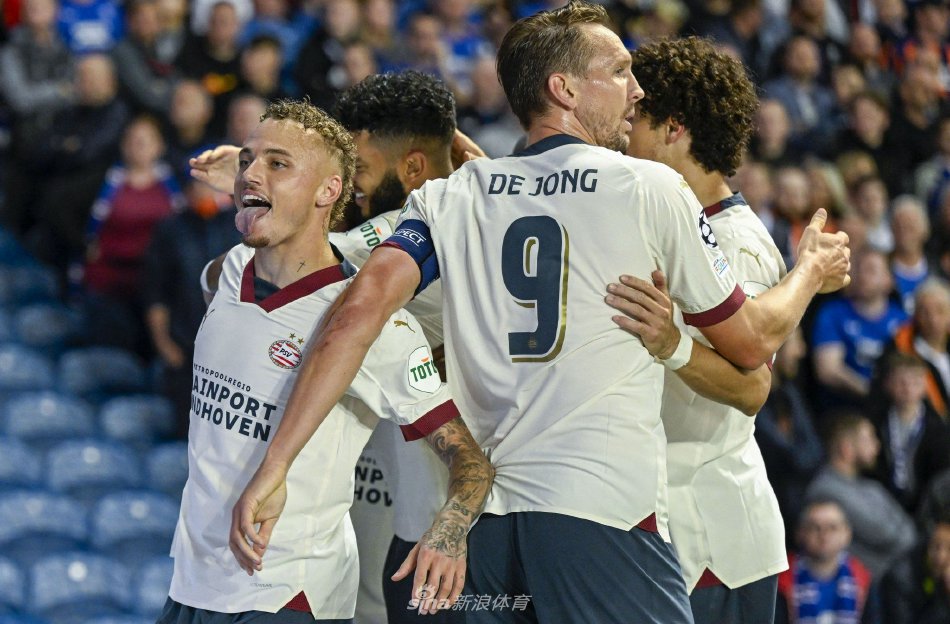 他在比赛中 他在比赛中