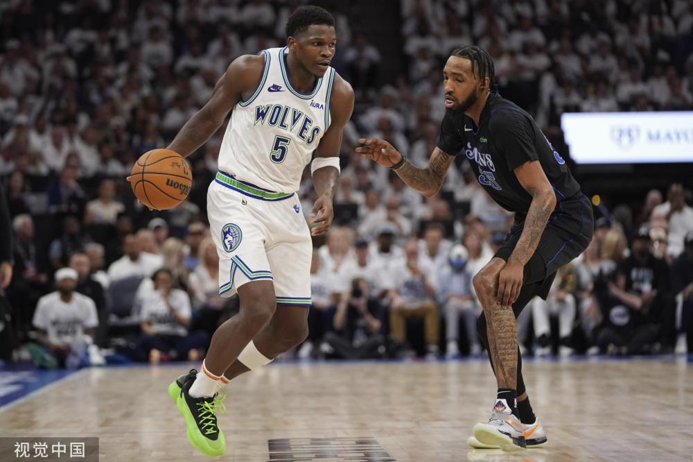 球员间的互 球员间的互