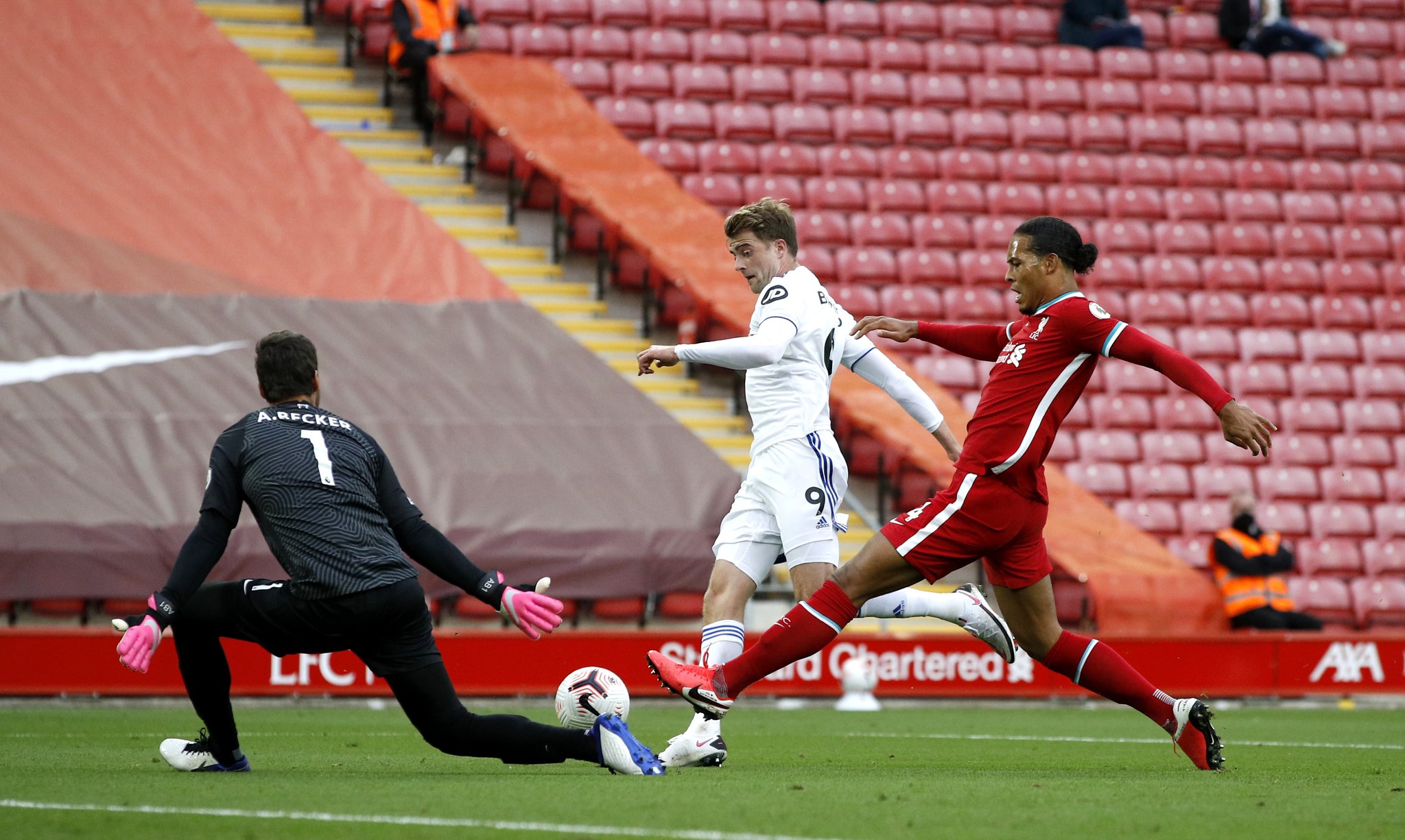 着情绪波动 着情绪波动